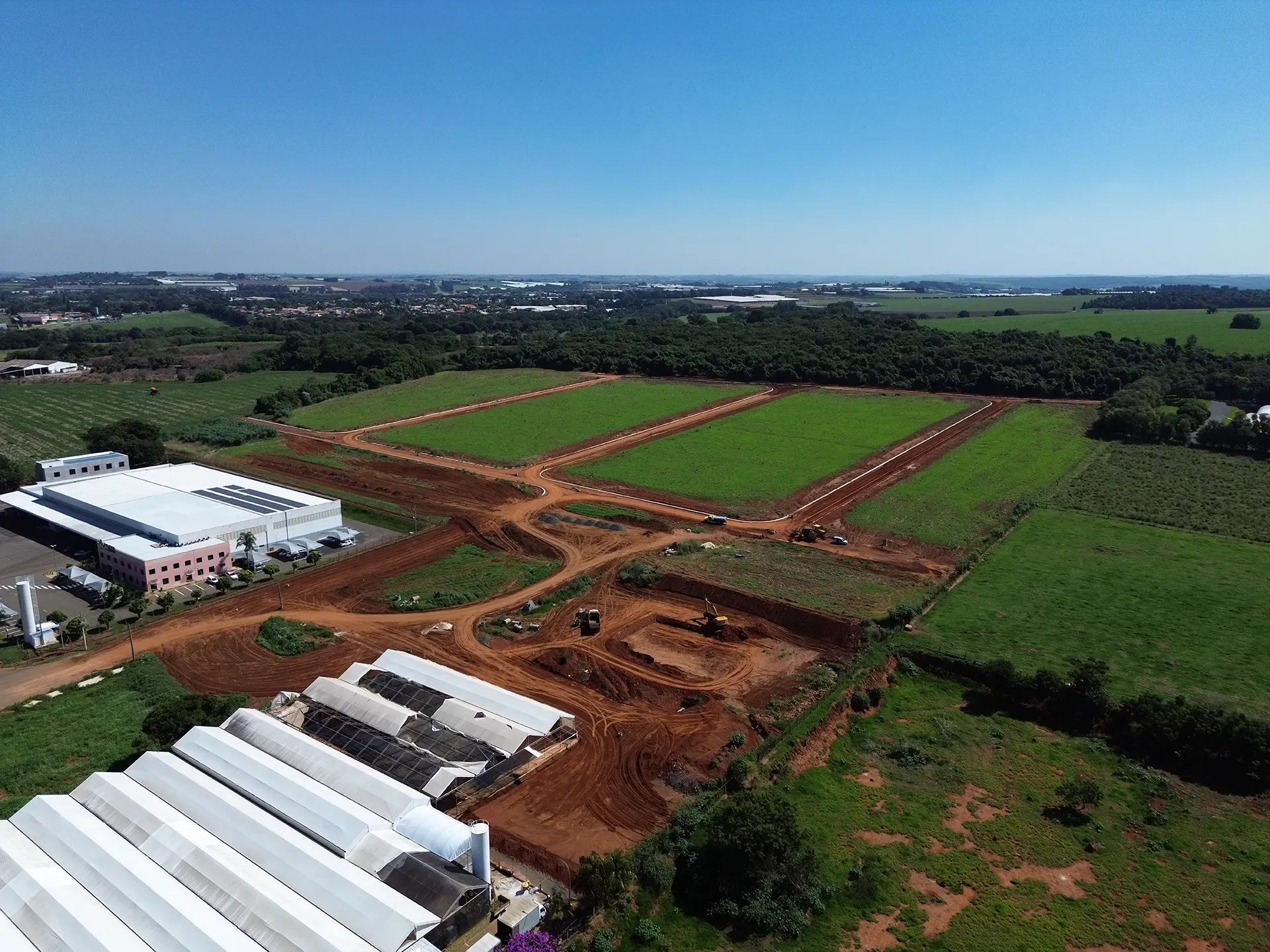 campo-de-gladiolos-loteamento-comercial-industrial-holambra-galeria-obra-maio-2025-02