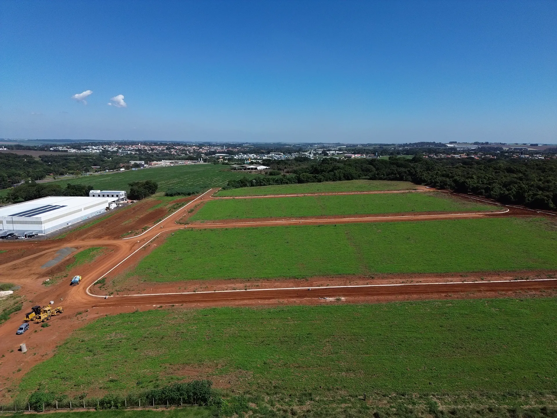 campo-de-gladiolos-loteamento-comercial-industrial-holambra-galeria-obra-maio-2025-03