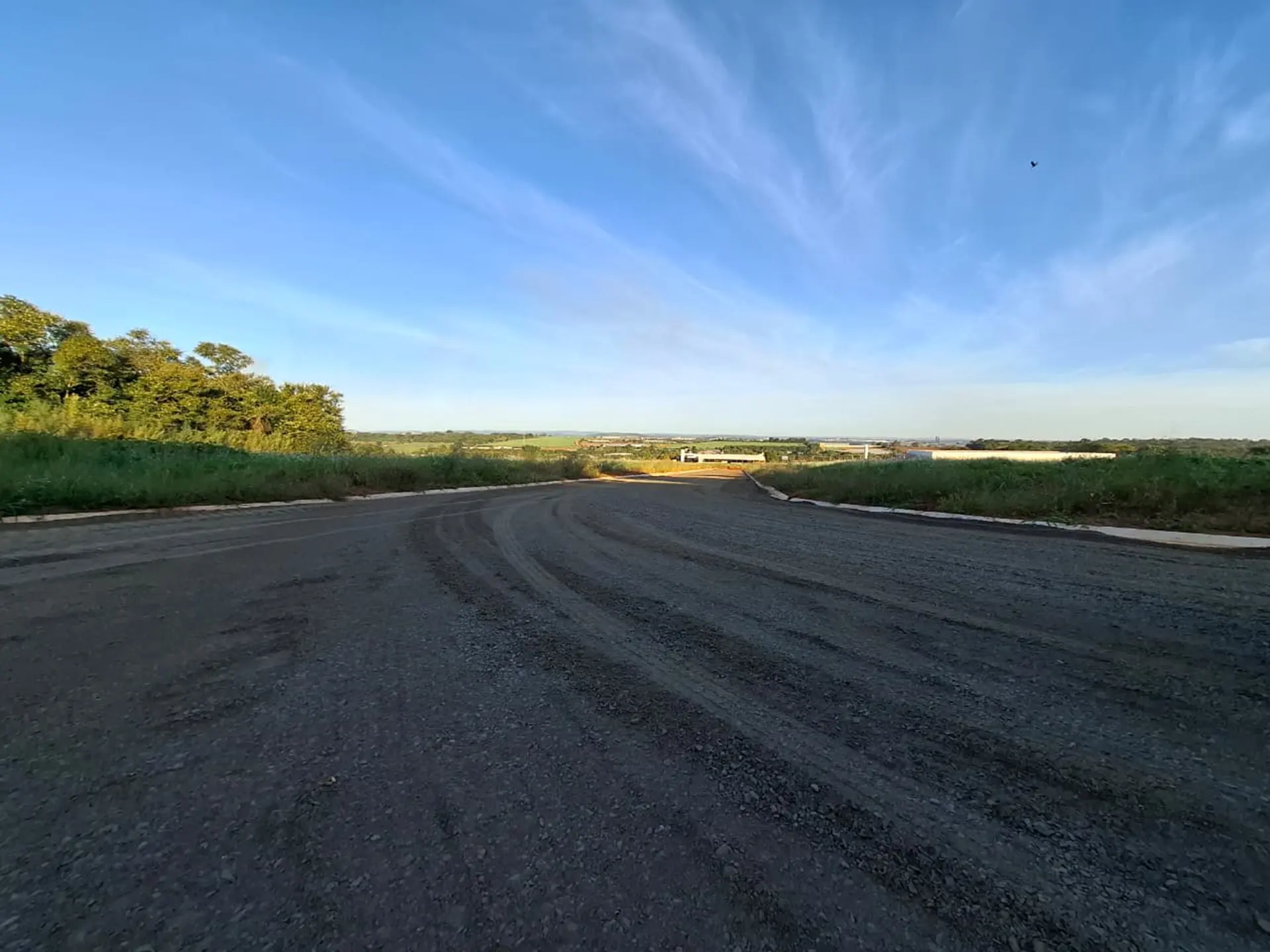 campo-de-gladiolos-loteamento-comercial-industrial-holambra-galeria-obra-maio-2025-07